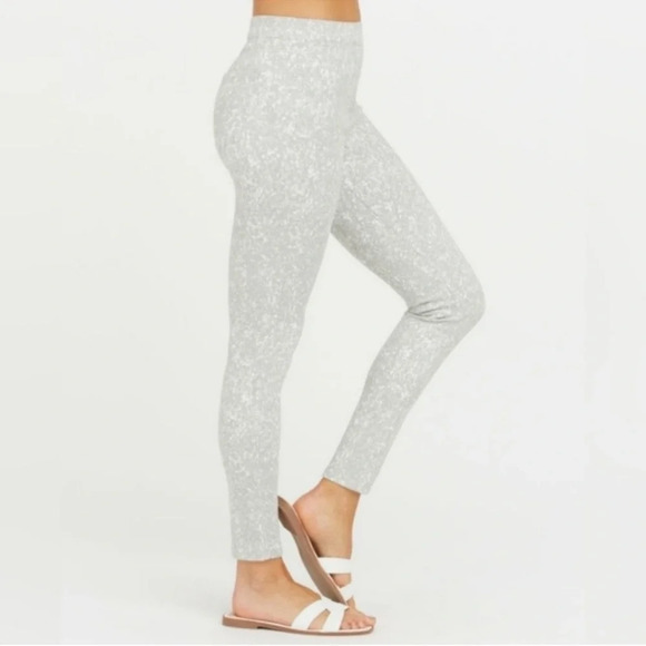 NWT Spanx Jean-ish Legging in Speckled Gray - Picture 12 of 12